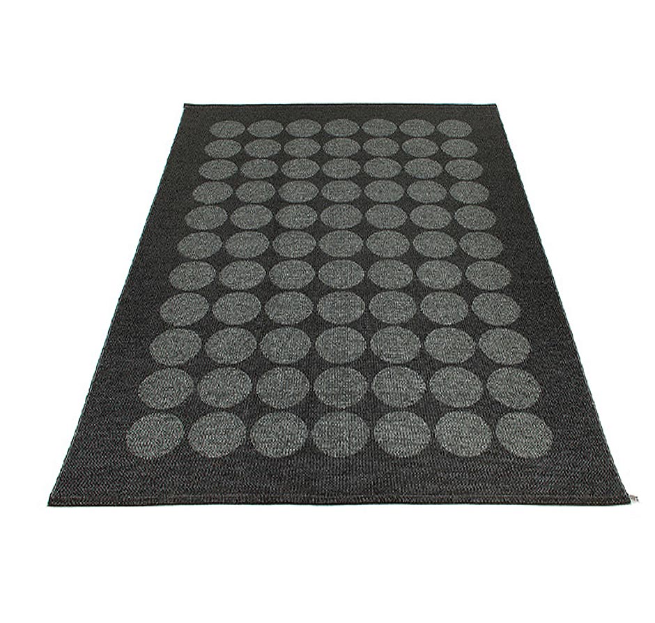 pappelina Hugo Kunststoff-Teppich 180 x 260 cm schwarz metallic/schwarz